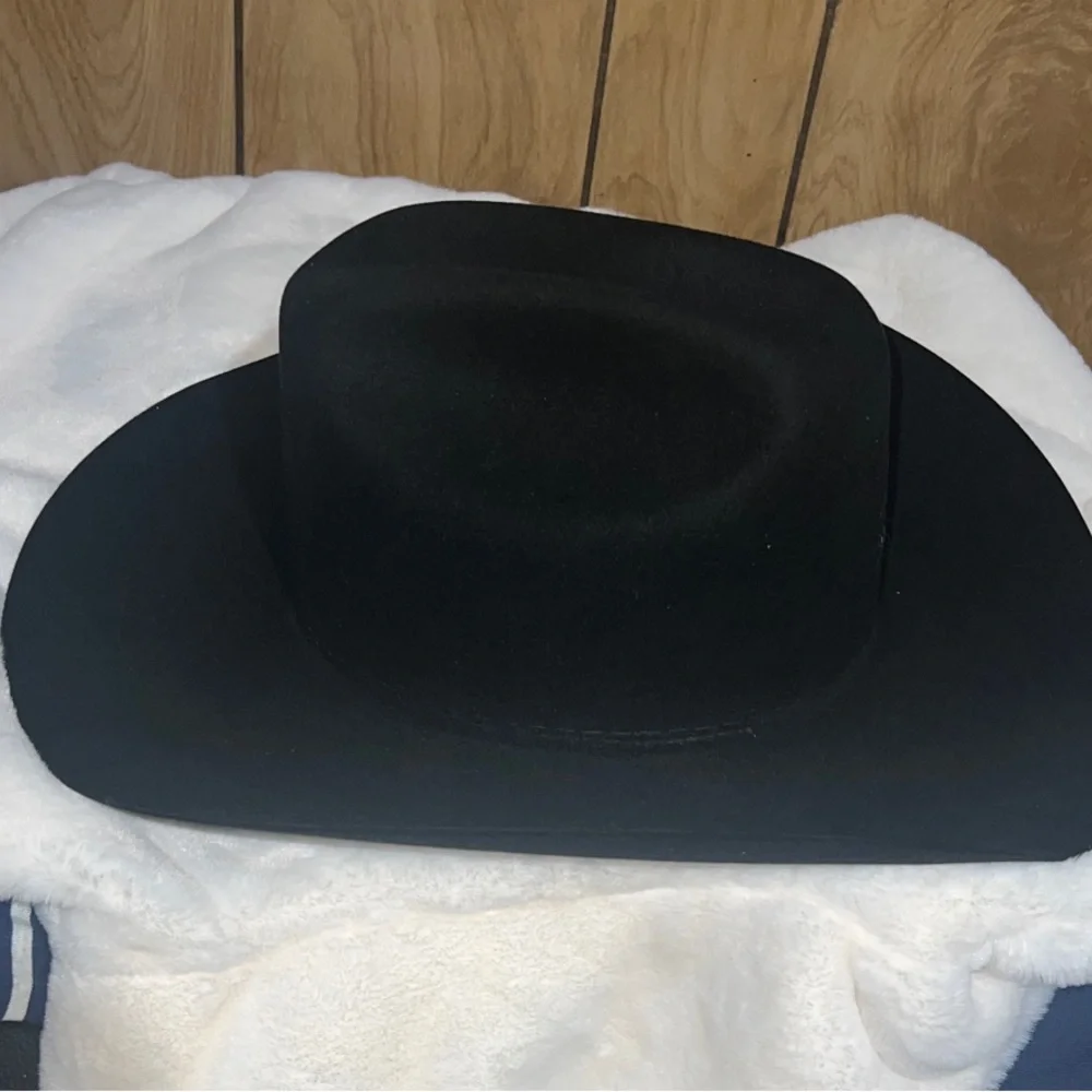 Stetson Gold and Cream Hat Interior - Picture 4 of 6